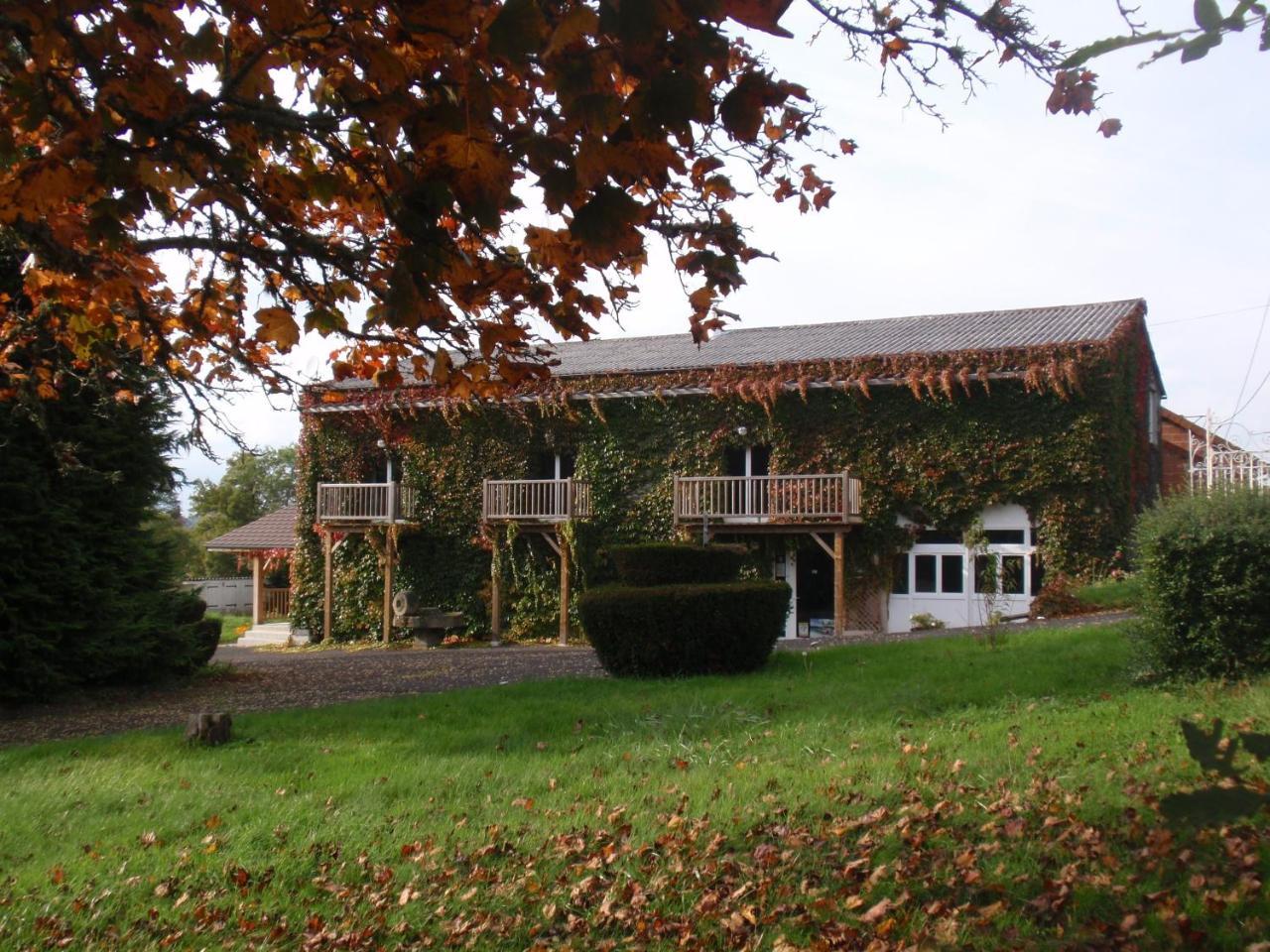 Domaine Des Pecheries Montel-de-Gelat Exterior foto